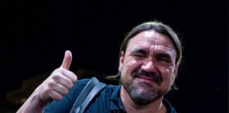 Leeds manager Daniel Farke ute på jakt efter ”otrolig” spelare
