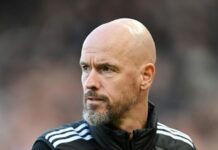 Ten Hag får nu sin stora möjlighet att rädda sin karriär efter blekningen på Bayer Leverkusen
