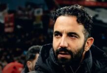 Manchester Uniteds tränare ”passar bollen” till missnöjda Mainoo