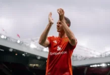 Manchester United vill ha tillbaka Jonny Evans