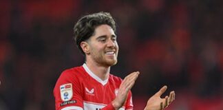 Leeds kastar sig in i kampen om en av Championships bästa mittfältare