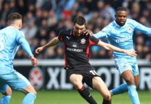 Leeds överväger att värva en ’enastående’ Southampton-stjärna – Farke ger grönt ljus för en