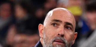 Tottenham erbjuder en ”överlevnadsbonus” i ett försök att säkra sitt förstaval som tränare denna