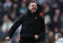 Tottenham kastar sig runt för att övertala Roberto de Zerbi att starta NU!