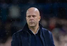 Mickey van de Ven har gjort sig oaktuell för Liverpool och Slot