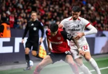 Manchester United har siktet inställt på en av Bundesligas bästa mittfältare