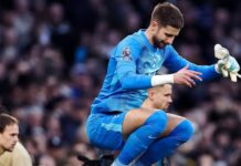 Förhandling om försäljning av målvakt med 117 framträdanden för Tottenham hittills