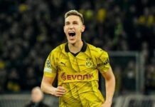 Där kom signaturen som är en stor rad på affischen för Real Madrid, Manchester United och Liverpool