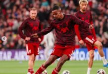 125 miljoner pund-spelaren Alexander Isak ”är långt ifrån redo”