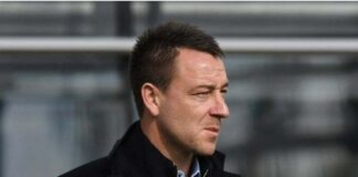 Legenden John Terry bryr sig inte om att vänta på erbjudanden från Chelsea – han köper istället sin egen klubb