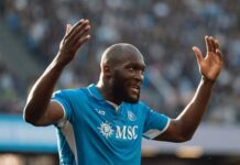 Superanfallaren Romelu Lukaku är tillbaka i Napoli för ett riktigt upprymningsmöte