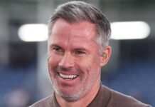 Jamie Carragher reagerar på Liverpools spark av Arne Slot: ’Det är en risk’