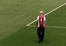 Chockövergång för Kasper Dolberg – ”Danmarks nästa stora anfallare”