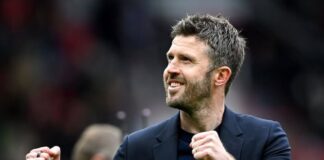 Michael Carrick pratar om ett tvåårskontrakt med Manchester United