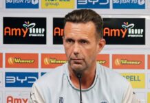 Ronny Deila har kört taxi medan han är berusad