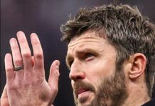 Carricks första värvning förbereder sig för Manchester United