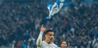 Medan Tottenham funderar på om det är en bra idé att värva Mason Greenwood, skriver en annan klubb på för