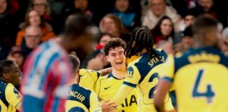 Vill köra mot Tottenham efter att ha räddat Premier League-platsen