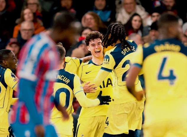 tottenham-gray.jpg