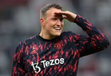 Den tidigare Manchester United-jätten Phil Jones får ännu en stor möjlighet som tränare