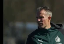 Sparkar Robin van Persie efter andraplatsen!