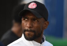 Jermain Defoe avslutade som tränare efter 116 dagar