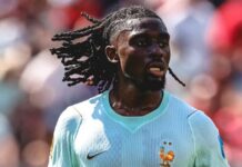 Manchester United i offensiven – vänder bort från Aurelien Tchouameni till Manu Koné