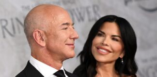 Jeff Bezos blir delägare i Liverpool – FSG säljer en stor andel