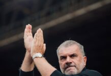 Postecoglou går från att ha fått sparken i Premier League efter åtta matcher till att bänka Cristiano Ronaldo i halvtid