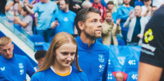 Everton presenterar James Tarkowski som ny kapten: ”Ett av de största ögonblicken i hans karriär!”