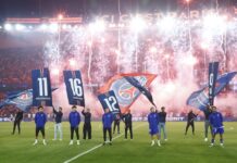 Paris sommarvärvningar presenterades för publiken på Parc des Princes