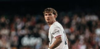 Harvey Elliot fick ett onödigt rött kort vid sämsta möjliga tidpunkt