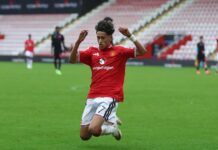 JJ Gabriel lämnar Manchester United med ett sjusiffrigt avtal