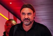 Framgångstränaren Daniel Farke förbereder sin signaturpenn på Leeds
