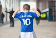 Bara två år senare är Everton återigen till salu!